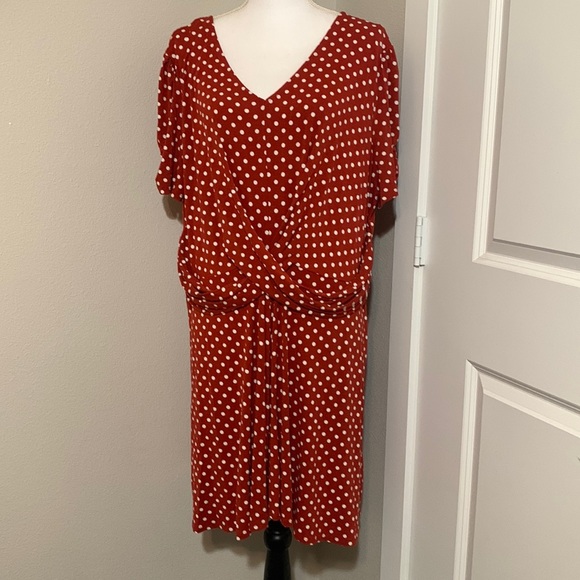 Loretta red and white polka dot mid lower thigh dress - Picture 1 of 8